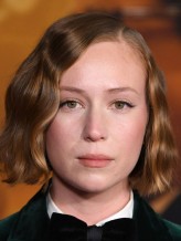 Hannah Einbinder fotoğrafı