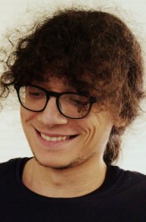 Batu Şener fotoğrafı