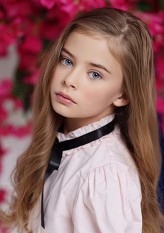 Carina Battrick fotoğrafı