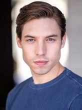 Josiah Schneider fotoğrafı