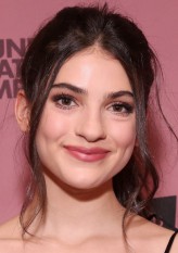 Ella Rubin fotoğrafı