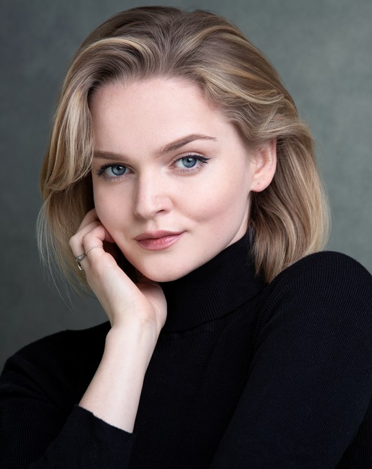 Hallea Jones fotoğrafı