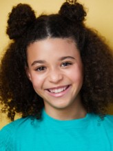 Kaya Jackson fotoğrafı