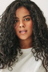 Bella Campos fotoğrafı