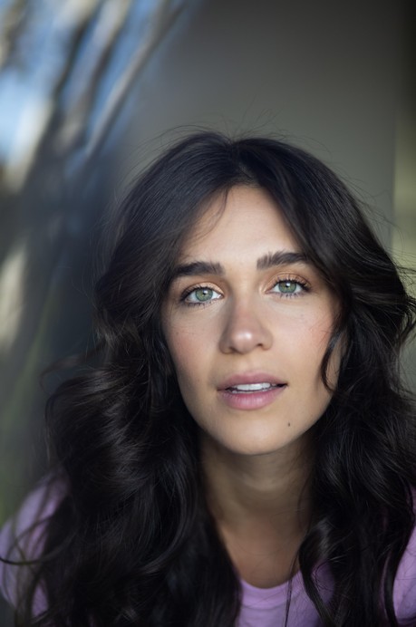 Izabel Pakzad fotoğrafı