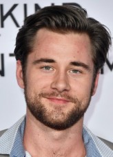 Luke Benward fotoğrafı