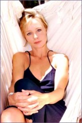 Arkie Whiteley fotoğrafı