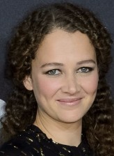 Oona-Devi Liebich fotoğrafı