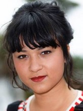 Isabella Laughland fotoğrafı