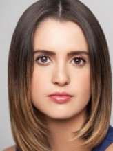Laura Marano fotoğrafı