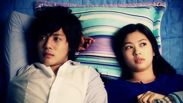 Playful Kiss Fotoğrafı