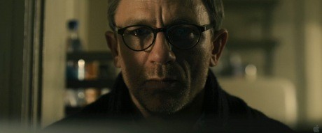 Ejderha Dövmeli Kız Fotoğrafı