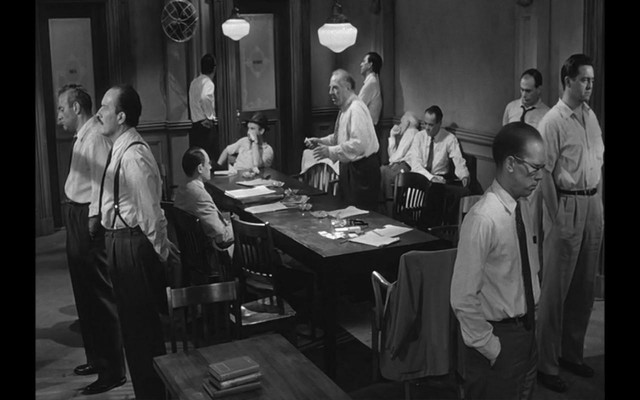 12 Kızgın Adam Fotoğrafı