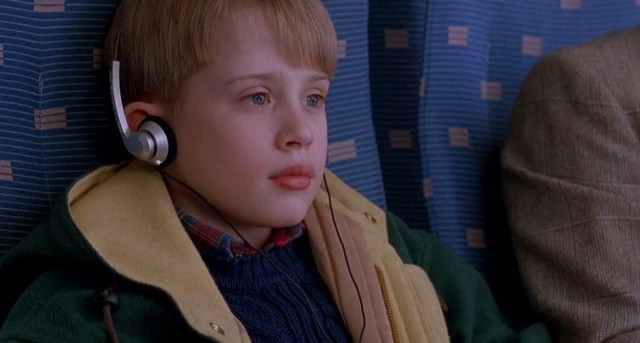 Evde Tek Başına 2 Fotoğrafı