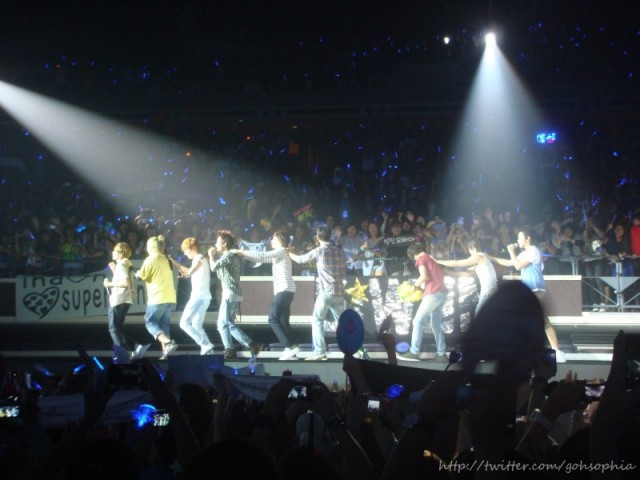 Supershow 3 3d Fotoğrafı