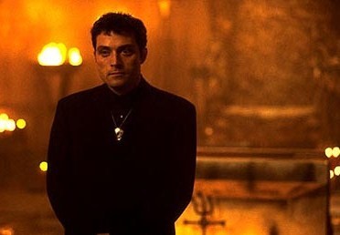 Kutsanmış Çocuk Fotoğrafı