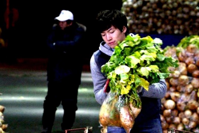 Bachelor's Vegetable Store Fotoğrafları 83