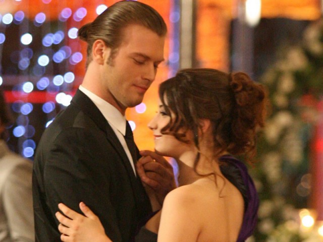 Aşk-ı Memnu Fotoğrafı