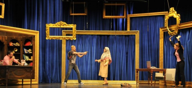 İnsanlar Alemi Fotoğrafı