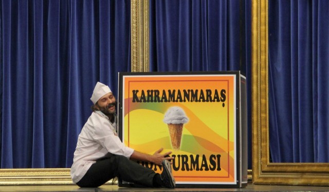 İnsanlar Alemi Fotoğrafı