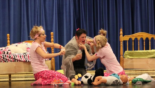 İnsanlar Alemi Fotoğrafı