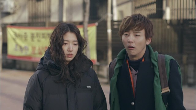 Flower Boy Next Door Fotoğrafları 24