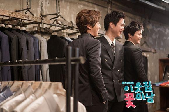 Flower Boy Next Door Fotoğrafı