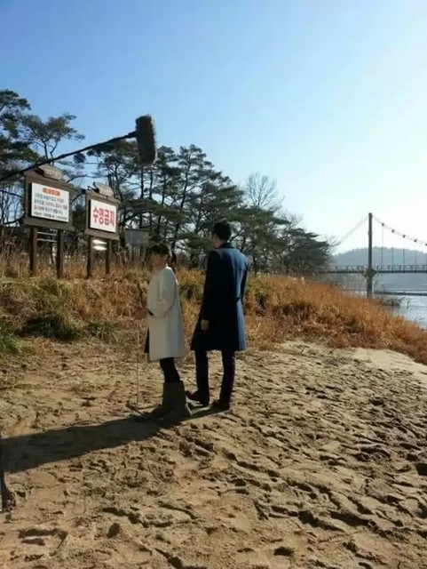 Wind Blows in Winter Fotoğrafı