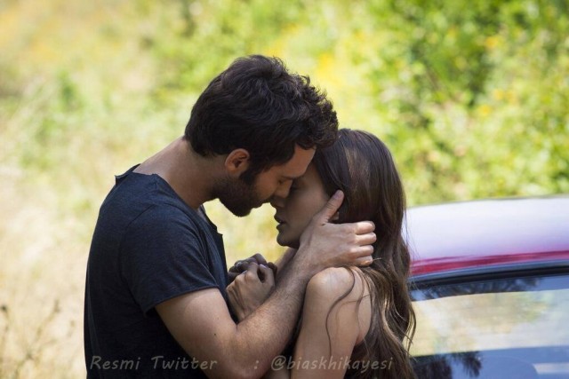 Bir Aşk Hikayesi Sezon 1 Fotoğrafı