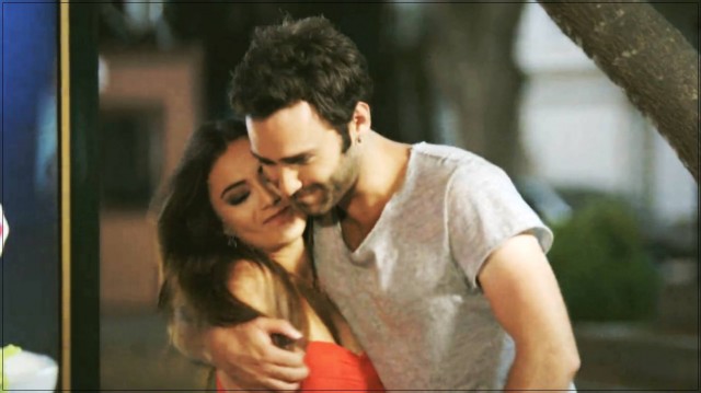 Bir Aşk Hikayesi Sezon 1 Fotoğrafı