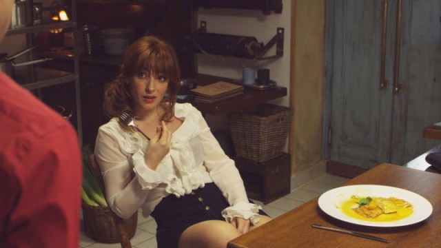 Erkeğin Derdi Ceviz Kırmak Fotoğrafı