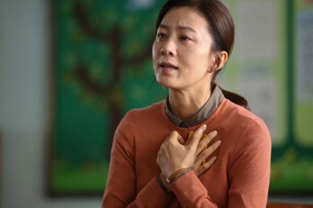 Thread of Lies Fotoğrafı