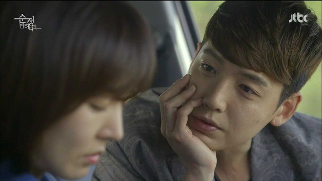 Falling For Innocence Fotoğrafı