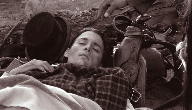 Ölü Adam Fotoğrafı