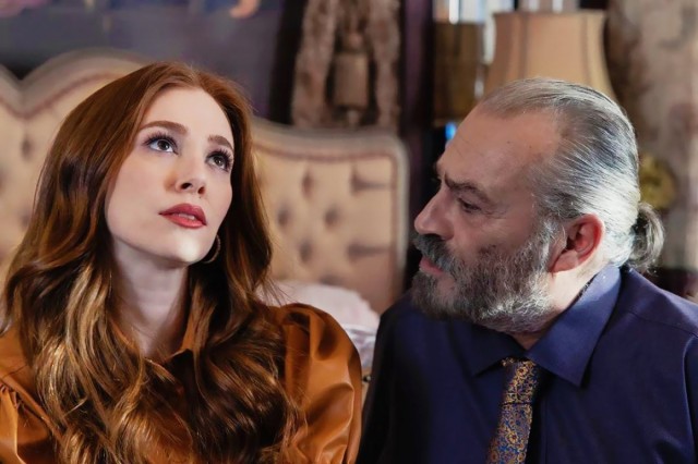 Dokuz Kere Leyla Fotoğrafı