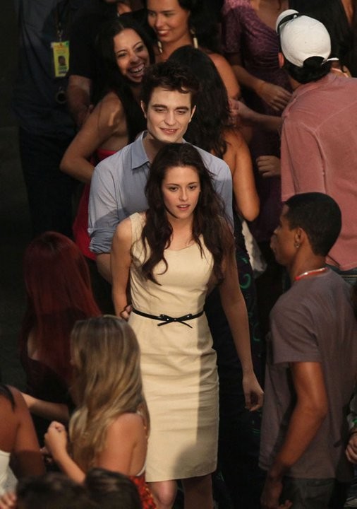 Alacakaranlık Efsanesi: Şafak Vakti Bölüm 1 Fotoğrafı