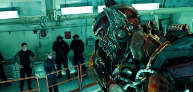 Transformers: Ay'ın Karanlık Yüzü fotoğrafı