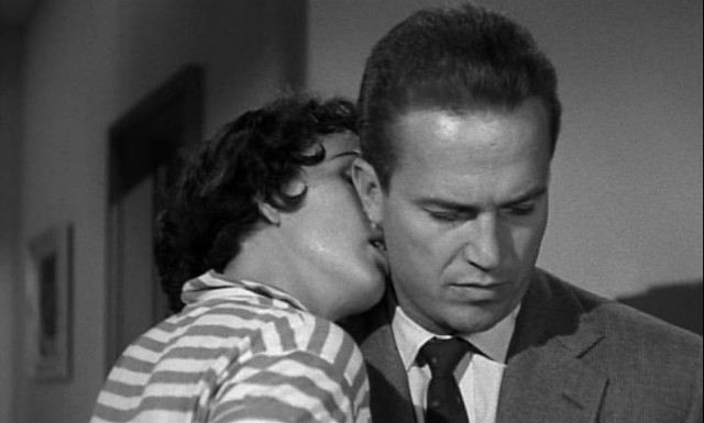 Kiss Me Deadly Fotoğrafı
