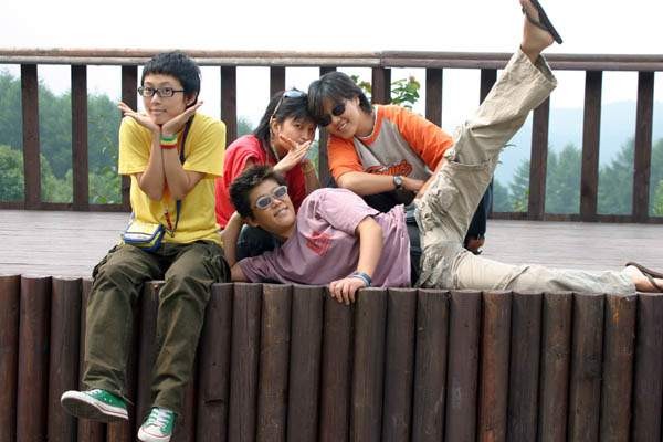 Shocking Family Fotoğrafı