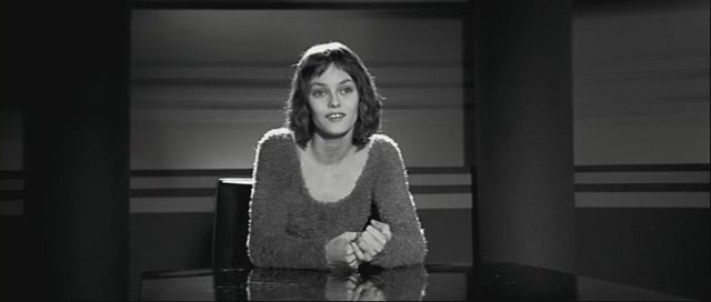 Köprüdeki Kız Fotoğrafı