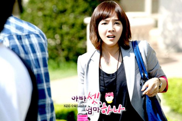 Bir Anne Üç Baba Fotoğrafı