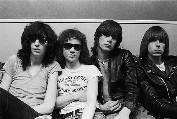 End Of The Century: The Story Of The Ramones Fotoğrafları 1