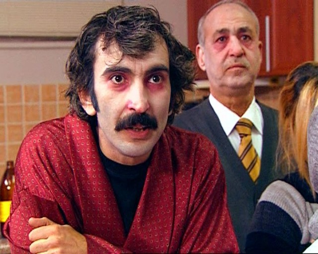 Geniş Aile Fotoğrafı