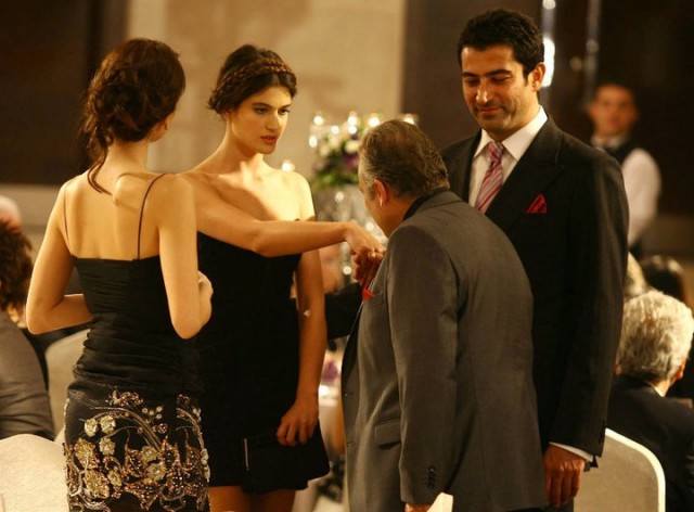 Ezel Fotoğrafı